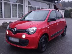 Rot Gebraucht 2018 Renault Twingo LIMITED Kleinwagen | 7.500 € (Guter Preis)