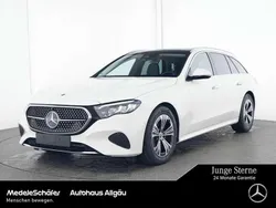 Weiß Gebraucht 2024 Mercedes E220 Avantgarde Kombi | 49.770 € (Guter Preis)