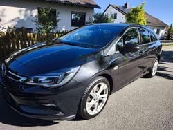 Schwarz Gebraucht 2016 Opel Astra Dynamic Kombi | 5.500 € (Guter Preis)