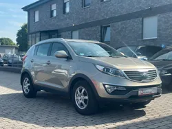 Silber Gebraucht 2012 Kia Sportage Attract SUV | 8.500 € (Fairer Preis)