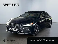 Schwarz Gebraucht 2024 Lexus ES300H Business Edition Limousine | 42.990 € (Guter Preis)