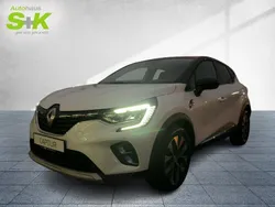Perlmuttweiß metallic, black pearlschwarz metall Gebraucht 2023 Renault Captur Techno SUV | 21.985 € (Fairer Preis)