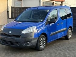 Blau Gebraucht 2015 Peugeot Partner Tepee Van / Kleinbus | 4.700 € (Superpreis)