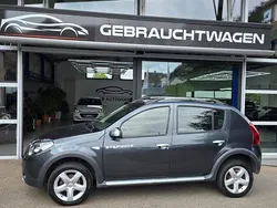 Grau Gebraucht 2010 Dacia Sandero Stepway Kleinwagen | 4.300 € (Fairer Preis)