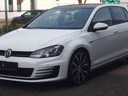 Pure white (metallic) Gebraucht 2016 VW Golf GTD Limousine | 17.200 € (Fairer Preis)