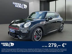 Schwarz / midnight black (metallic) Gebraucht 2018 Mini John Cooper Works Kleinwagen | 27.850 € (Etwas zu teuer)