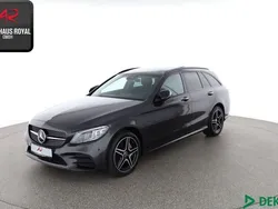 Grau Gebraucht 2020 Mercedes C300e AMG Kombi | 26.880 € (Fairer Preis)