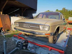Beige Gebraucht 1972 Audi 100 Limousine | 4.100 €
