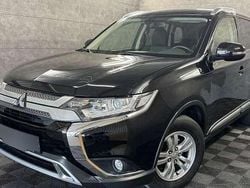 Schwarz Gebraucht 2019 Mitsubishi Outlander Diamant Edition SUV | 16.480 € (Superpreis)