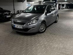 Grau Gebraucht 2014 Peugeot 308 Limousine | 6.500 € (Guter Preis)