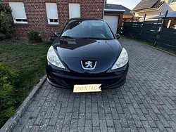 Grau Gebraucht 2009 Peugeot 206+ Kleinwagen | 1.350 €