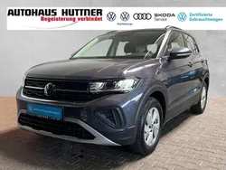 Rauchgrau (metallic) Gebraucht 2024 VW T-Cross Life SUV | 27.490 € (Teuer)