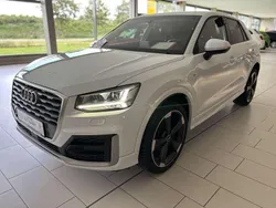 Gletscherweiss metallic Gebraucht 2020 Audi Q2 Sport SUV | 26.490 € (Teuer)
