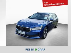 Atlantikblau metallic Gebraucht 2024 Skoda Superb Selection Kombi | 44.960 €