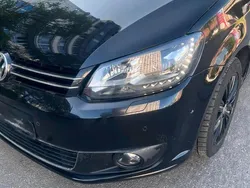 Schwarz Gebraucht 2014 VW Touran Van / Kleinbus | 10.800 € (Fairer Preis)