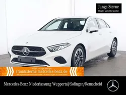 Weiß Gebraucht 2024 Mercedes A200 Advanced Limousine | 31.290 € (Fairer Preis)