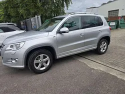 Reflexsilber metallic Gebraucht 2011 VW Tiguan Sport SUV | 13.300 € (Fairer Preis)