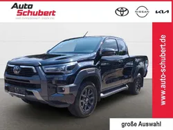 Attitude black mc. Gebraucht 2022 Toyota HiLux Abholung | 41.890 € (Fairer Preis)