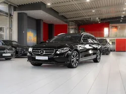 Schwarz Gebraucht 2017 Mercedes E200 Avantgarde Kombi | 23.980 € (Guter Preis)