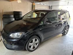 Schwarz Gebraucht 2013 VW Touran Van / Kleinbus | 11.800 € (Fairer Preis)