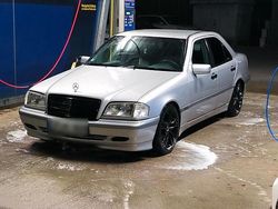 Silber Gebraucht 1997 Mercedes C180 Classic Limousine | 2.500 € (Guter Preis)