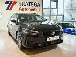 Schwarz Gebraucht 2024 Ford Focus ST-Line Limousine | 26.290 € (Guter Preis)