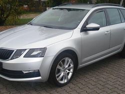 Silber Gebraucht 2018 Skoda Octavia Ambition Kombi | 8.999 € (Fairer Preis)