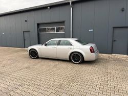 Silber Gebraucht 2004 Chrysler 300C Limousine | 5.500 € (Fairer Preis)