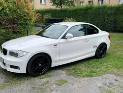 Weiß Gebraucht 2011 BMW 120 Coupé Coupé | 5.495 € (Guter Preis)
