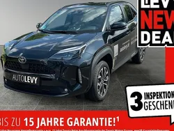 Schwarz Gebraucht 2025 Toyota Yaris Cross SUV | 29.290 € (Etwas zu teuer)