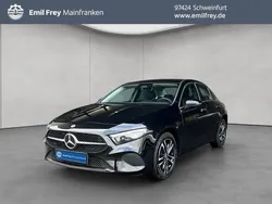 Schwarz Gebraucht 2024 Mercedes A200 Progressive Limousine | 29.650 € (Fairer Preis)