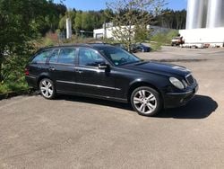 Schwarz Gebraucht 2004 Mercedes E320 Avantgarde Kombi | 1.400 € (Superpreis)