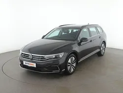 Grau Gebraucht 2022 VW Passat GTE Kombi | 28.600 € (Teuer)