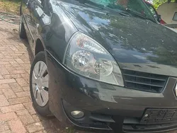 Schwarz Gebraucht 2007 Renault Clio II Campus Kleinwagen | 1.290 €