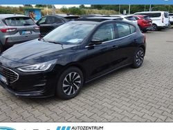 Schwarz Gebraucht 2024 Ford Focus Titanium Limousine | 22.281 € (Fairer Preis)