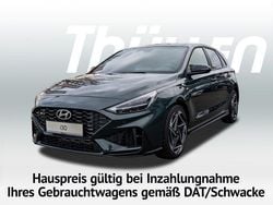 Dunkelgrün Neu 2025 Hyundai i30 N Line Limousine | 30.490 € (Etwas zu teuer)