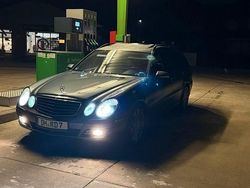 Grau Gebraucht 2008 Mercedes E320 Avantgarde Kombi | 8.900 € (Teuer)