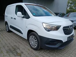 Weiß Gebraucht 2020 Opel Combo Van / Kleinbus | 9.995 € (Guter Preis)