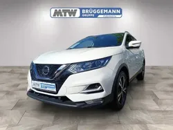 Weiss Gebraucht 2020 Nissan Qashqai N-Connecta SUV | 19.480 € (Guter Preis)