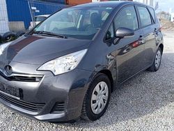 Grau Gebraucht 2012 Toyota Verso-S Life Van / Kleinbus | 5.900 € (Superpreis)