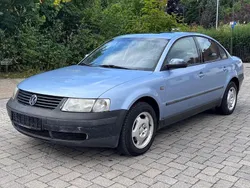 Blau Gebraucht 1998 VW Passat Comfortline Limousine | 1.900 € (Fairer Preis)