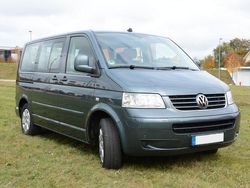 Grau Gebraucht 2006 VW T5 Van | 13.900 € (Teuer)