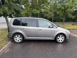 Grau Gebraucht 2008 VW Touran Conceptline Van / Kleinbus | 3.100 € (Guter Preis)