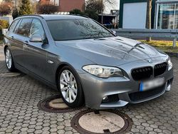 Grau Gebraucht 2012 BMW 530 M Sport Kombi | 8.999 € (Guter Preis)