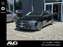 Kosmosschwarz Gebraucht 2024 Mercedes A180 Advanced Plus Limousine | 29.990 € (Fairer Preis)
