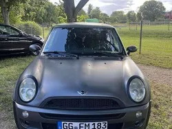 Schwarz Gebraucht 2002 Mini Cooper Kleinwagen | 2.899 €