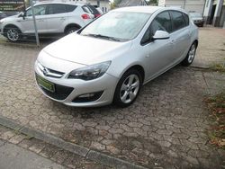 Silber Gebraucht 2015 Opel Astra Selection Limousine | 4.750 € (Fairer Preis)