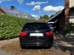 Schwarz Gebraucht 2010 BMW 335 Shadowline Kombi | 9.999 € (Superpreis)