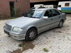 Silber Gebraucht 1997 Mercedes C180 Limousine | 2.600 € (Fairer Preis)
