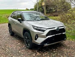 Andere außenfarben Gebraucht 2024 Toyota RAV4 Hybrid Style SUV | 45.500 € (Teuer)